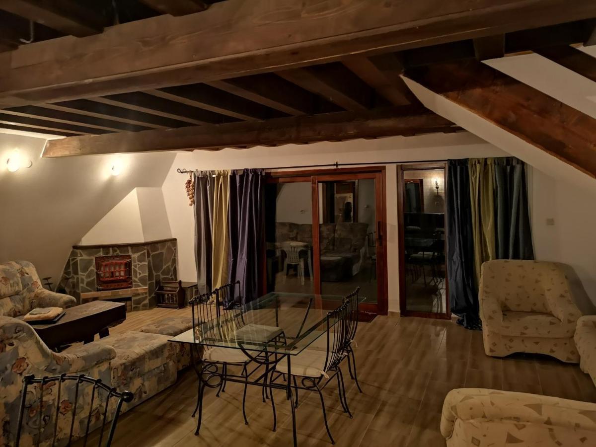Vila Ines シナヤ エクステリア 写真